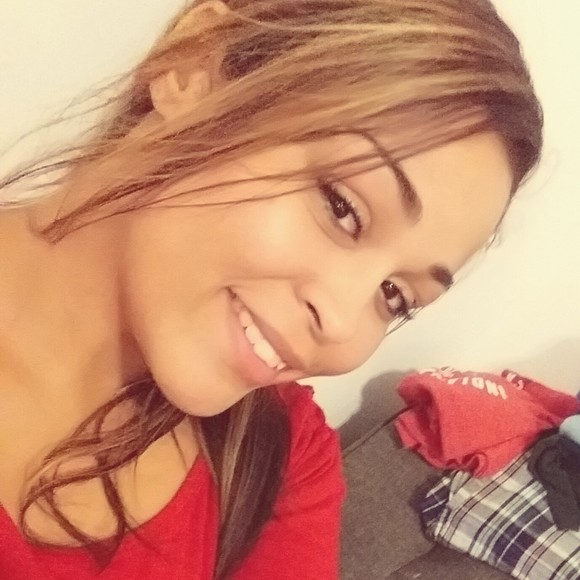 Meet your Posher, Karima - Picture 1 of 1